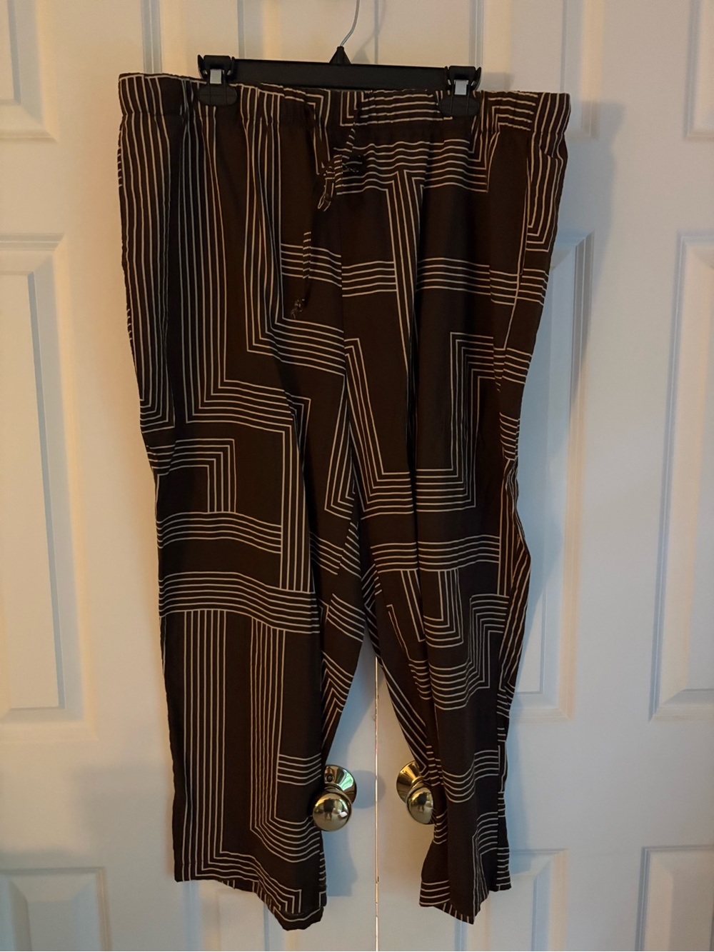 Brown and tan geometric elastic waist pants